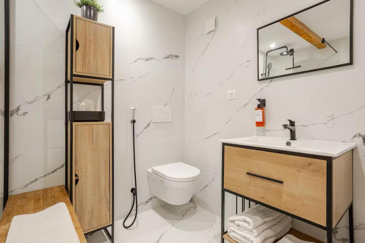 Guesthouse Les Maurins Saint-Sulpice-de-Faleyrens Екстер'єр фото
