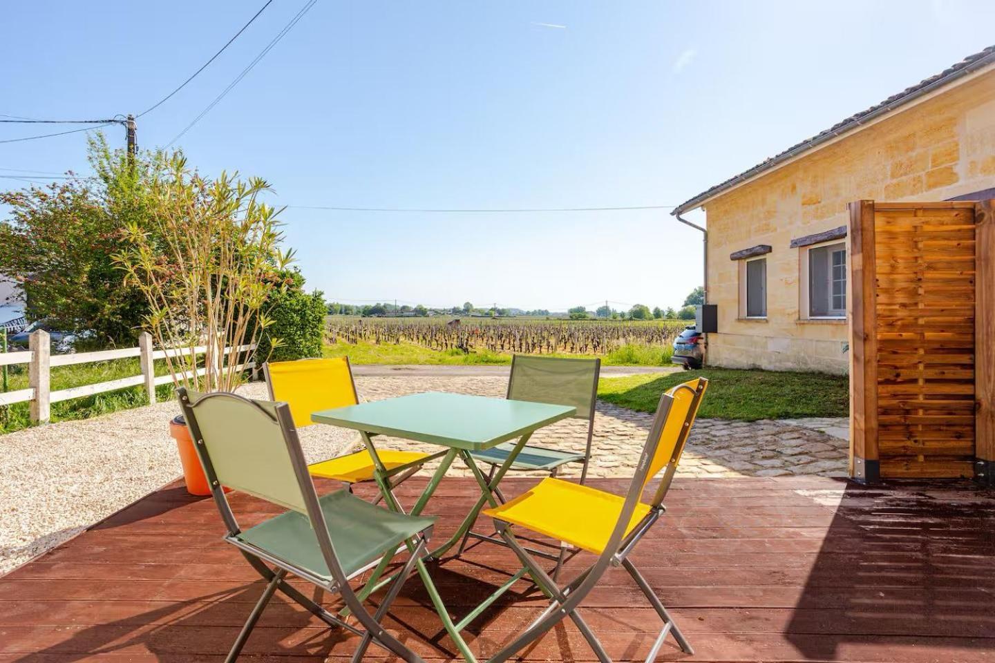 Guesthouse Les Maurins Saint-Sulpice-de-Faleyrens Екстер'єр фото